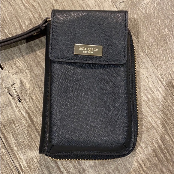 Kate Spade Wristlet - Picture 1 of 4